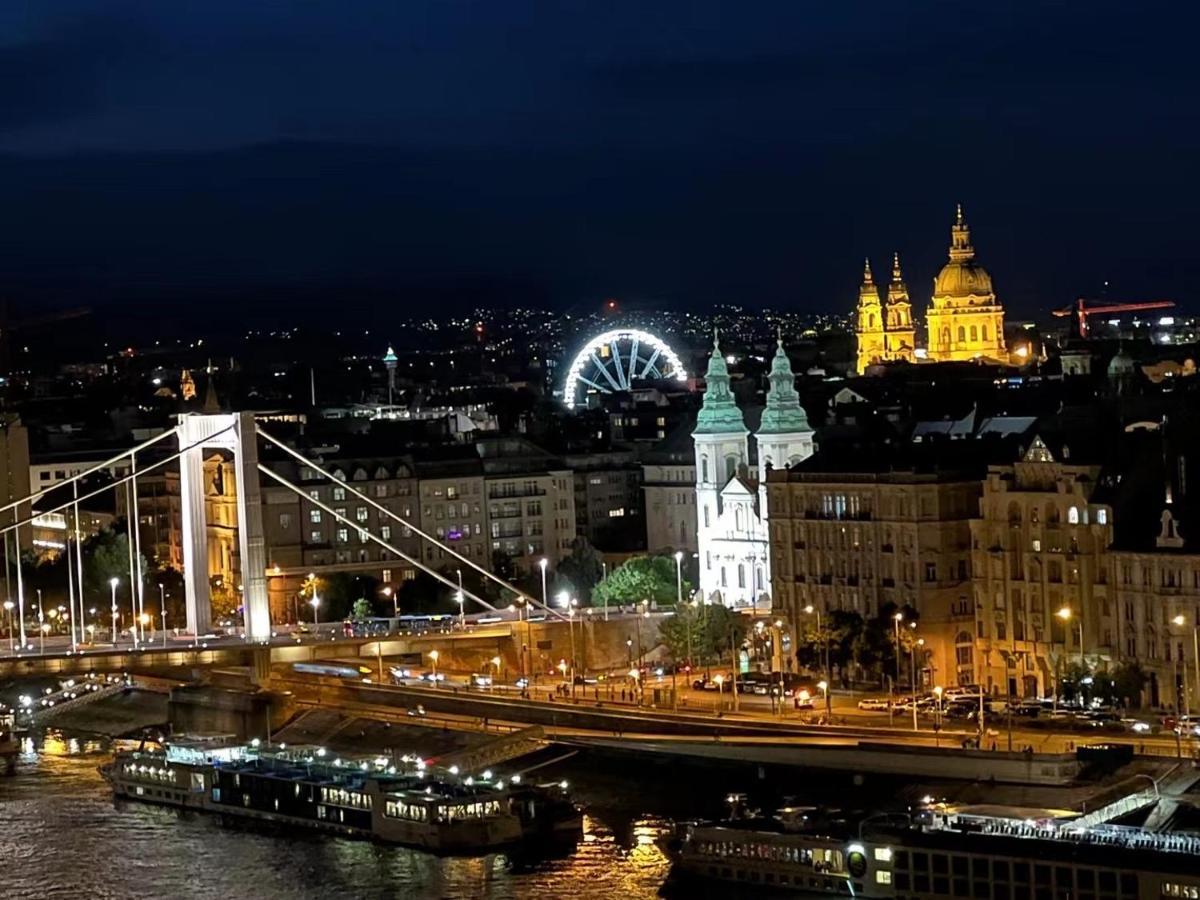 Budapest Downtown Andrassy Luaran gambar
